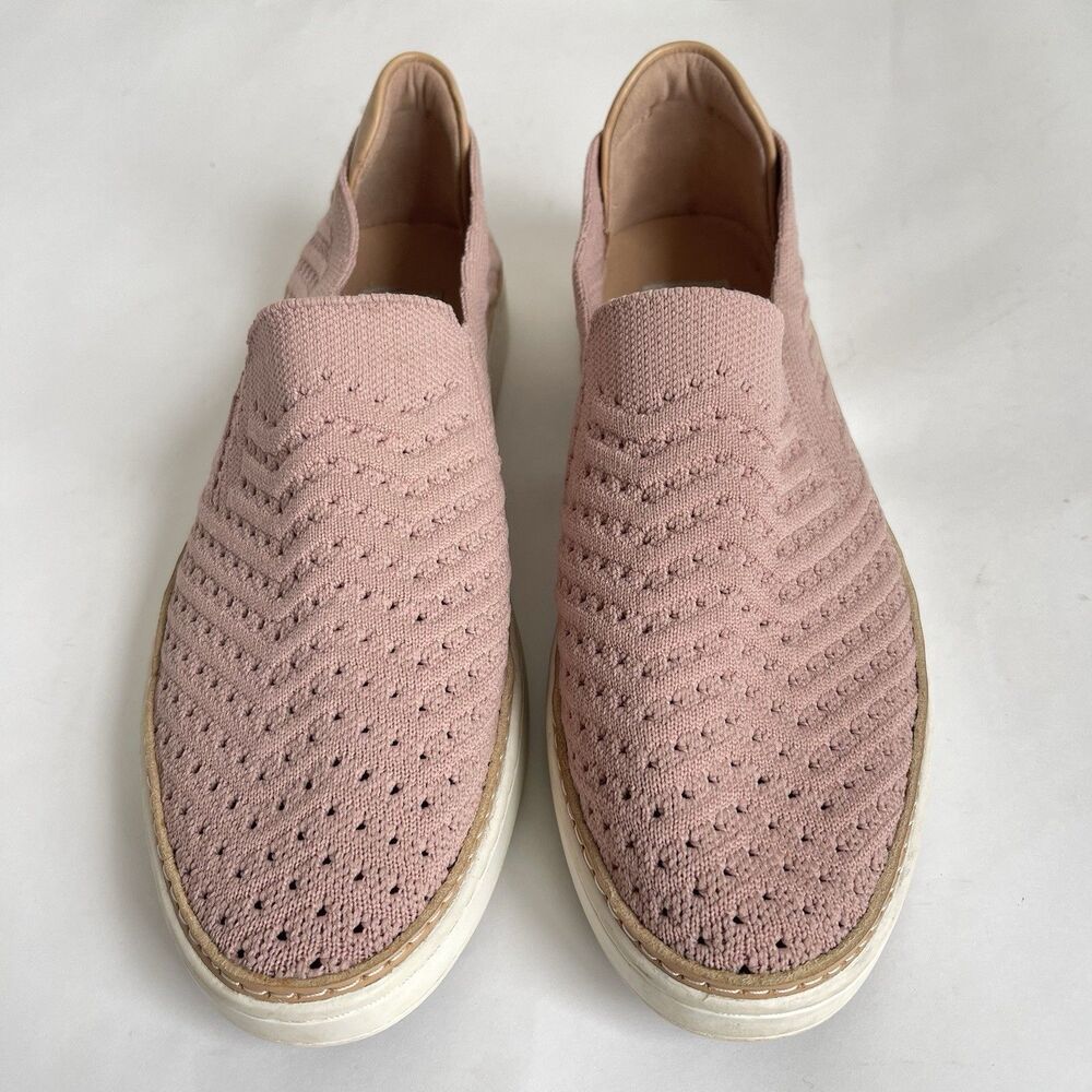 UGGs Women's Sammy Chevron Slip On Comfort Knit‎ Shoes Flats US 8 Pink